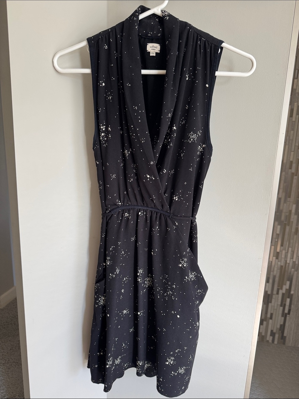 Wilfred Black Sleeveless Speckled Wrap-Style Dress